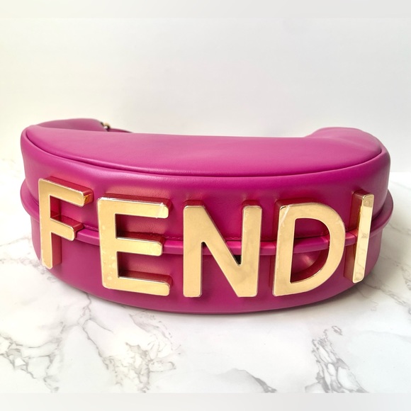 ❌SOLD❌ New Fendi Fendigraphy Small Leather Shoulder Bag - Picture 3 of 14